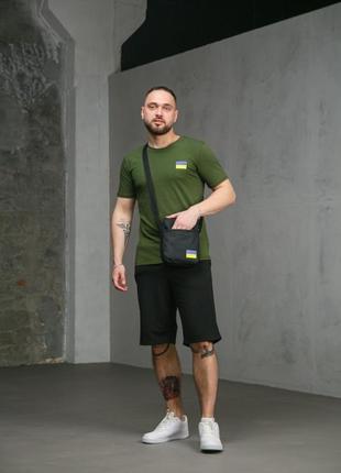 Спортивний костюм: футболка, шорти 🩳 та барсетка