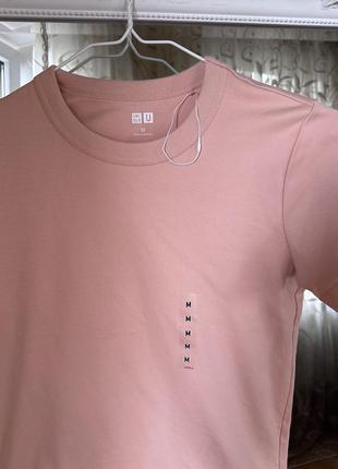 Футболка uniqlo нова