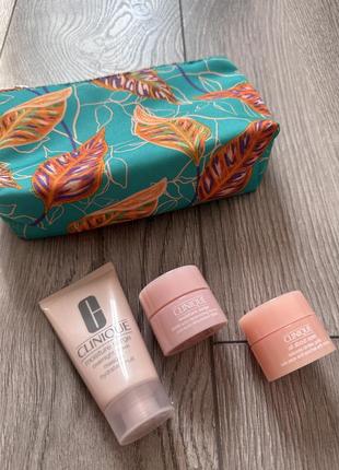 Доглядовий набір clinique moisture surge