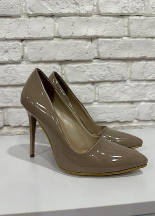 Туфлі жіночі