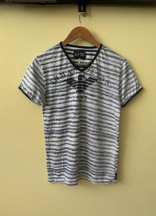 Футболка armani