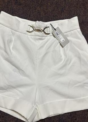 Білі шорти river island з карманами на l