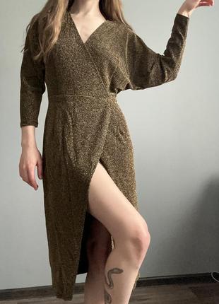 Золотистое платье миди из люрекса2 фото