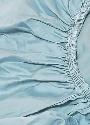 Простинь на резинці.