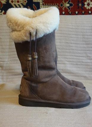 Оригінальні зимові фірмові шкіряні чобітки ugg australia 38 р.( низький підйом)