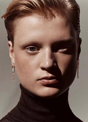 Серьги золотистые с камушками