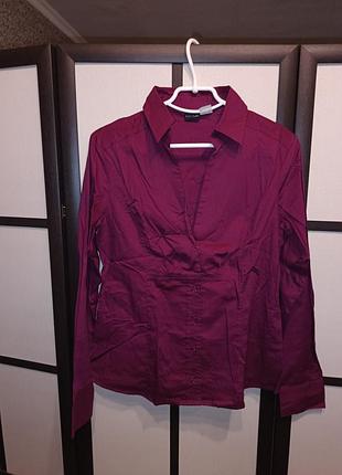 Сорочка з глибоким вирізом