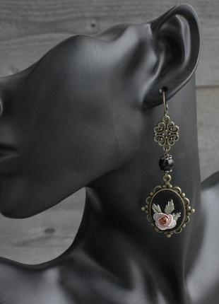 Чорні для сережки з агатом і трояндами довгі красиві сережки підвіски ретро вінтаж2 фото