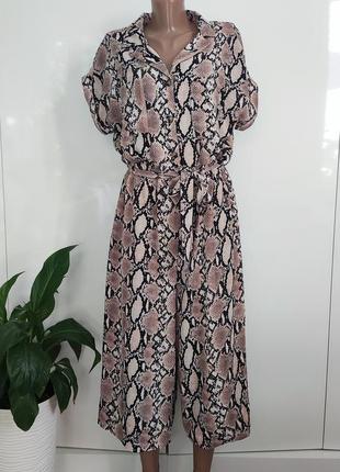 Стильный комбинезон new look в змеиный принт с кюлотами.