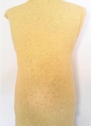 Тепла в'язана стильна жіноча жилетка-туніка медового кольору, розмір 42 — 443 фото