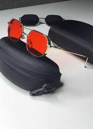 Стильные солнцезащитные очки