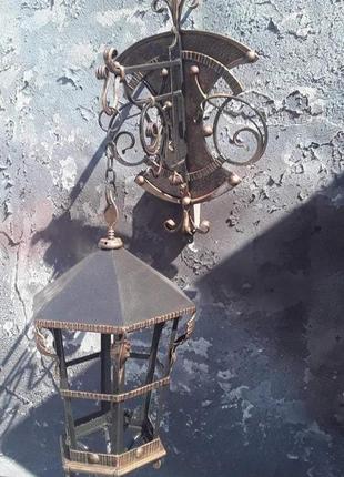 Настенный светильник в средневековом стиле