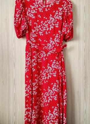 Літня сукня у квітковий принт