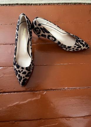 Туфлі жіночі