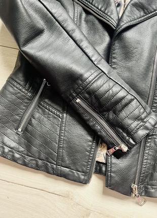 Куртка жіноча/еко шкіра