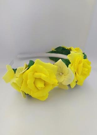 Обруч для волосся із жовтими трояндами1 фото