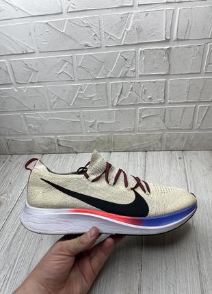 Беговые кооссовки nike zoom fly flyknit