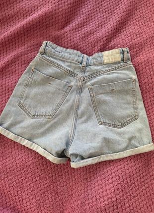 Голубые джинсовые шорты zara mom6 фото