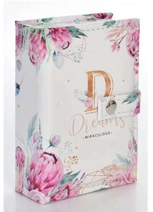 Коробка dreams