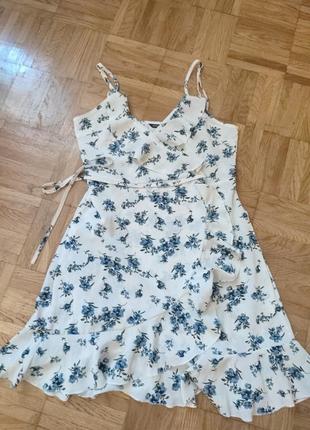 Платье легкое