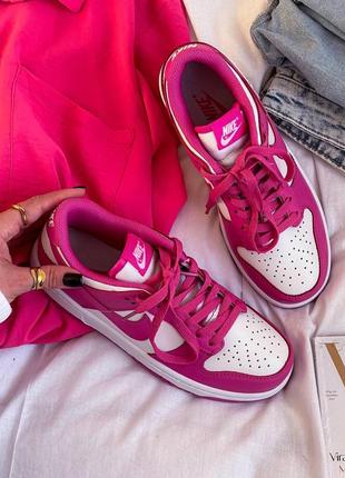 Жіночі кросівки в стилі nike sb dunk low fuschia.6 фото