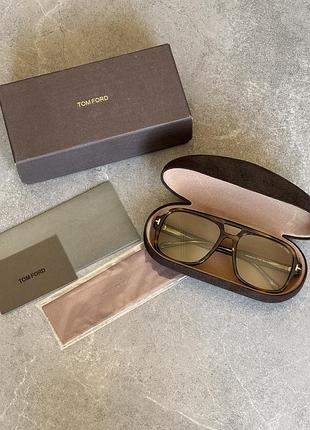 Сонцезахисні окуляри tom ford ft0884 falconer-02