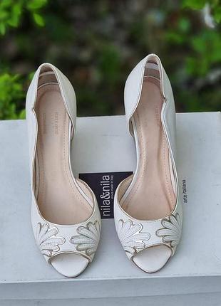 Шкіряні дизайнерських французські 🇫🇷 нюдові жіночі туфлі  човники на танкетці elise hameau × cosmoparis 37-38 розмір