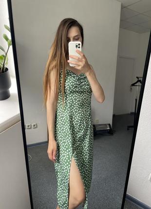 Сукня зелена