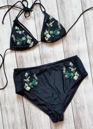 Купальник від missguided бандвжні плавки ліф чорний висока посадка з вишивкою