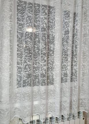 Кухонна тюль, кісточка гардину на кухню з візерунком.