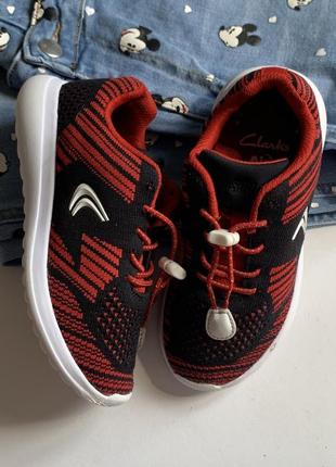 Кросівки clarks