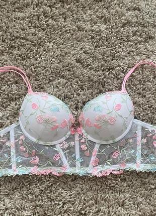 Бюстгальтер censored