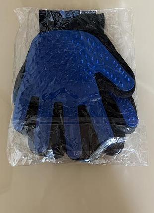 Рукавичка-гребінець для вичісування шерсті у собак і котів