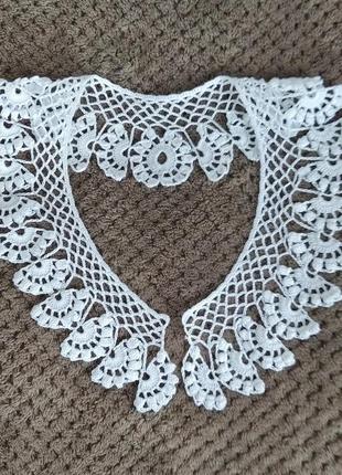 Воротничок ажурный