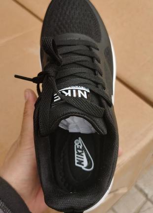 Кроссовки унисекс nike6 фото