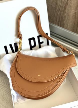 Harlee shoulder bag jw pei сумка шкіряна кемел напівмісяц оригінал