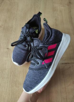 Фірмові дитячі кросівки adidas, оригінал, р. 32.