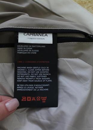 Лімітована зимова куртка дорогого бренду capranea якість ідеальна