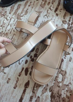 Босоножки беж срочно 25см