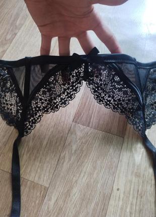 Спокусливий мереживний пояс для панчіх м hunkemoller
