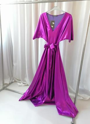 Длинное красивое платье трикотаж лака