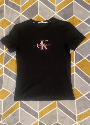 Calvin klein футболка