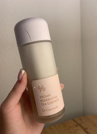 Dr. ceuracle веганская многофункциональная кремовая эсенция с экстрактом комбучи