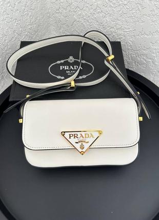 Белая кожаная сумка в стиле prada2 фото