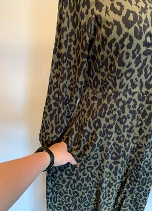 Леопардова сукня
