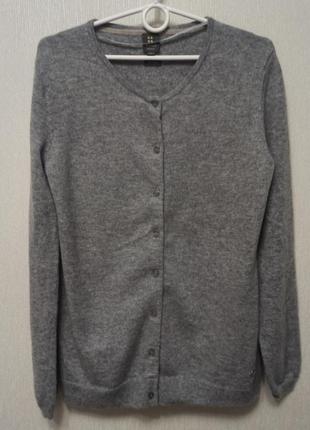 Кардиган -кашемир, совершенно новый.стильный.классного бренда".manor" на пуговицах.
