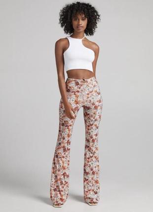 Атласні лосини кльош bershka