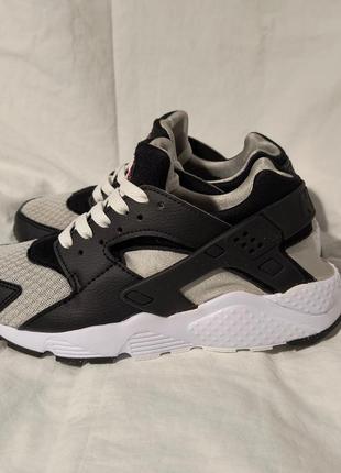 Кросівки nike air huarache dv3481-001 black/white
