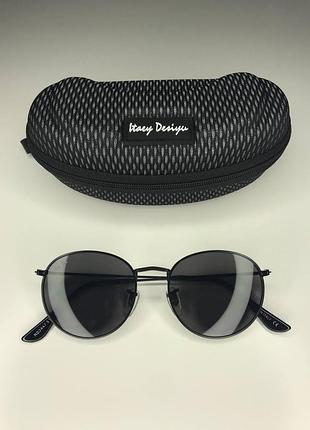 Стильні окуляри ray ban крапельки