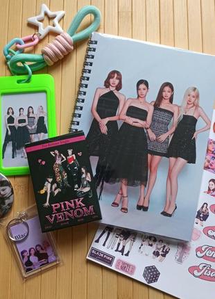 Набор black pink блэк пинк стикерпак (не прорезной)+ скетчбук+брелок+значок+пластиковий чохол для картки+ломо карти 14893